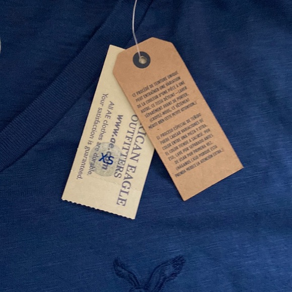 American Eagle Men's Size XS V Neck  blue Legend T Shirt - Picture 2 of 4